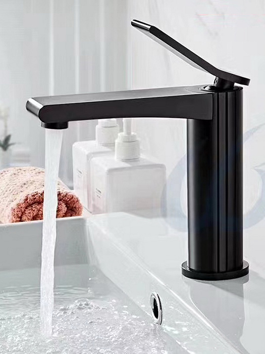 浴室面盆香蕉视频在线播放 浴室面盆香蕉视频在线播放